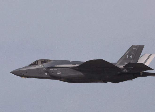 伊朗军方称打击约旦美军基地并摧毁3架F-35战机