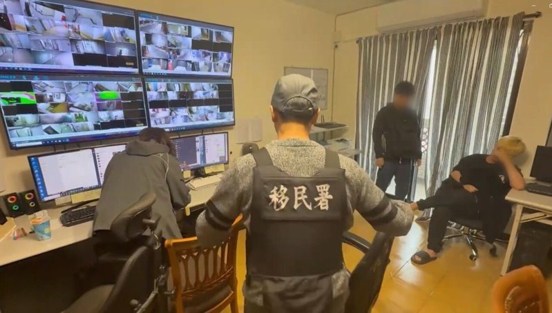移民署新北市專勤隊聯合調查局、新北市刑大、北市與台中警方在新北地檢署檢察官指揮下,破獲以台灣人為首的跨國人口販運及性剝削集團,逮捕 18 名犯嫌並成功救援 9 名遭控制從事性交易的緬甸籍女子。圖/移民署新北市專勤隊提供
