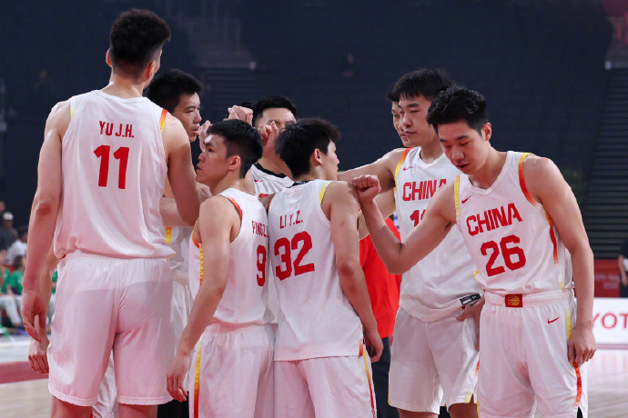 中国男篮大胜菲律宾44分，3连胜晋级亚运会1/4决赛