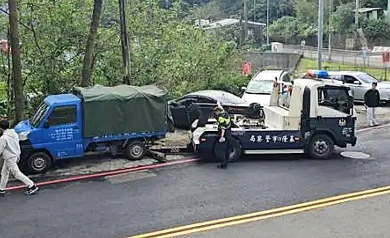 基隆冰櫃焚屍案，追討債務凌虐致死再用乙炔燒屍塞入冰櫃棄置小貨車。圖／本報記者翻攝