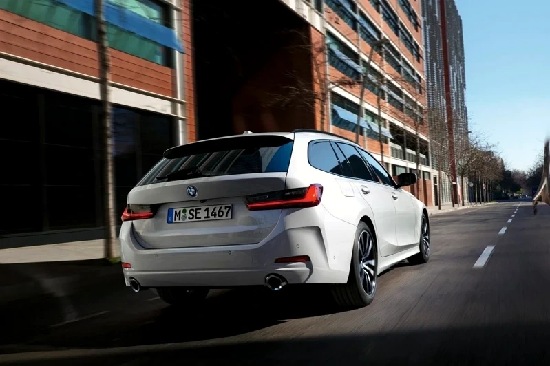 動能表現搭載BMW TwinPower Turbo直列四缸汽油引擎,配備Steptronic八速手自排變速箱,最大可輸出156匹馬力,最大扭力250牛頓米自引擎轉速1,300轉起全數湧現,0–100 kmh加速僅需8.8秒。 圖/汎德提供