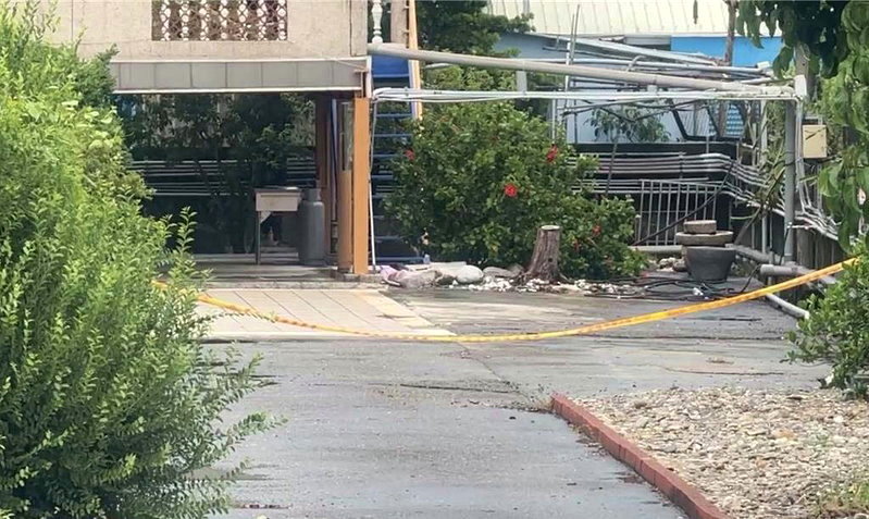 京沅鎢業資源公司黃姓老闆廿四日被發現陳屍<a href='/search/tagging/2/屏東' rel='屏東' data-rel='/2/148779' class='tag'><strong>屏東</strong></a>縣住處,全身遭綑綁,警方調閱監視器追查凶嫌。記者潘奕言/翻攝