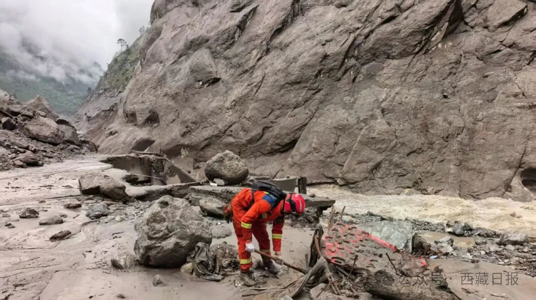 痛心!吉隆口岸建筑只剩钢筋骨架
