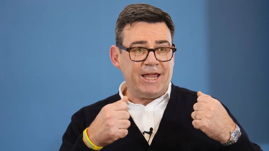 英国新任首相安迪·伯纳姆 每日邮报