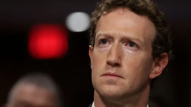 2026年1月31日,Meta行政总裁朱克伯格(Mark Zuckerberg)在德克森参议院办公大楼(Dirksen Senate Office Building)出席参议院司法委员会听证会作供。