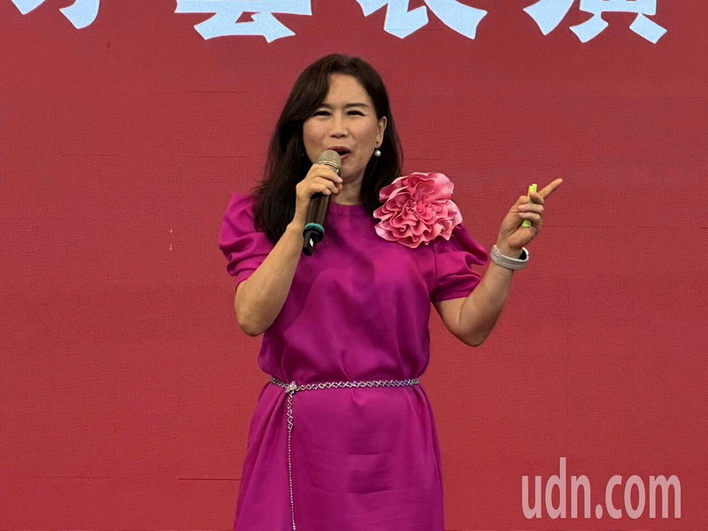 曾代表國民黨參選嘉義市西區議員落敗、現任國民黨嘉縣黨代表的林雪峰,最高法院昨天駁回上訴,依違反反滲透法及總統副總統選舉罷免法罪,判處徒刑4年、褫奪公權3年定讞,昨晚嘉檢簽發拘票,指揮嘉市警局第一分局員警拘提林到案,訊後連夜發監執行,消息傳出後引發地方關注議論。聯合報系資料照
