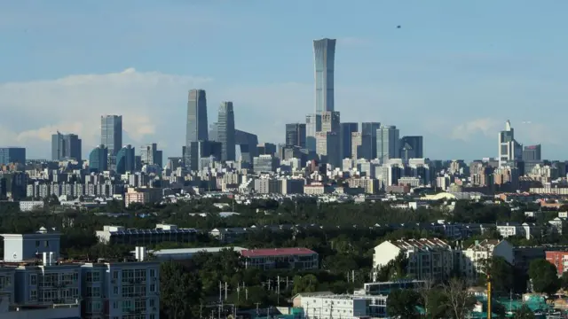 从北京城外远眺中国尊（2022年）