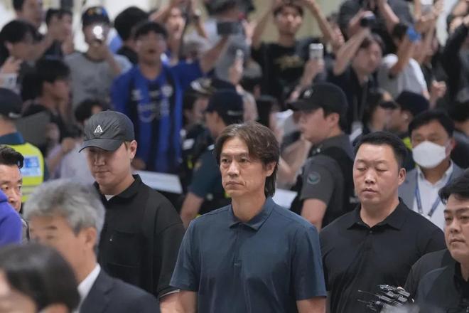 韩国人，为什么恨透了洪明甫？