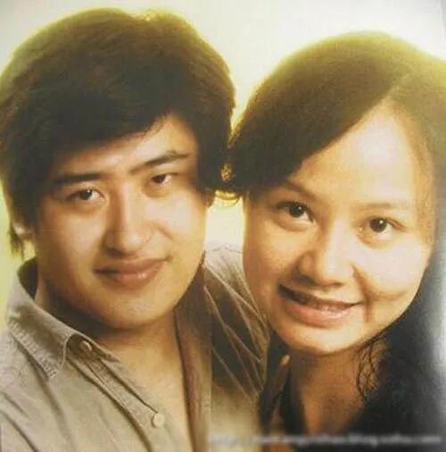 刘欢爱妻卢璐曾是电视台当家花旦比其大2岁(图)