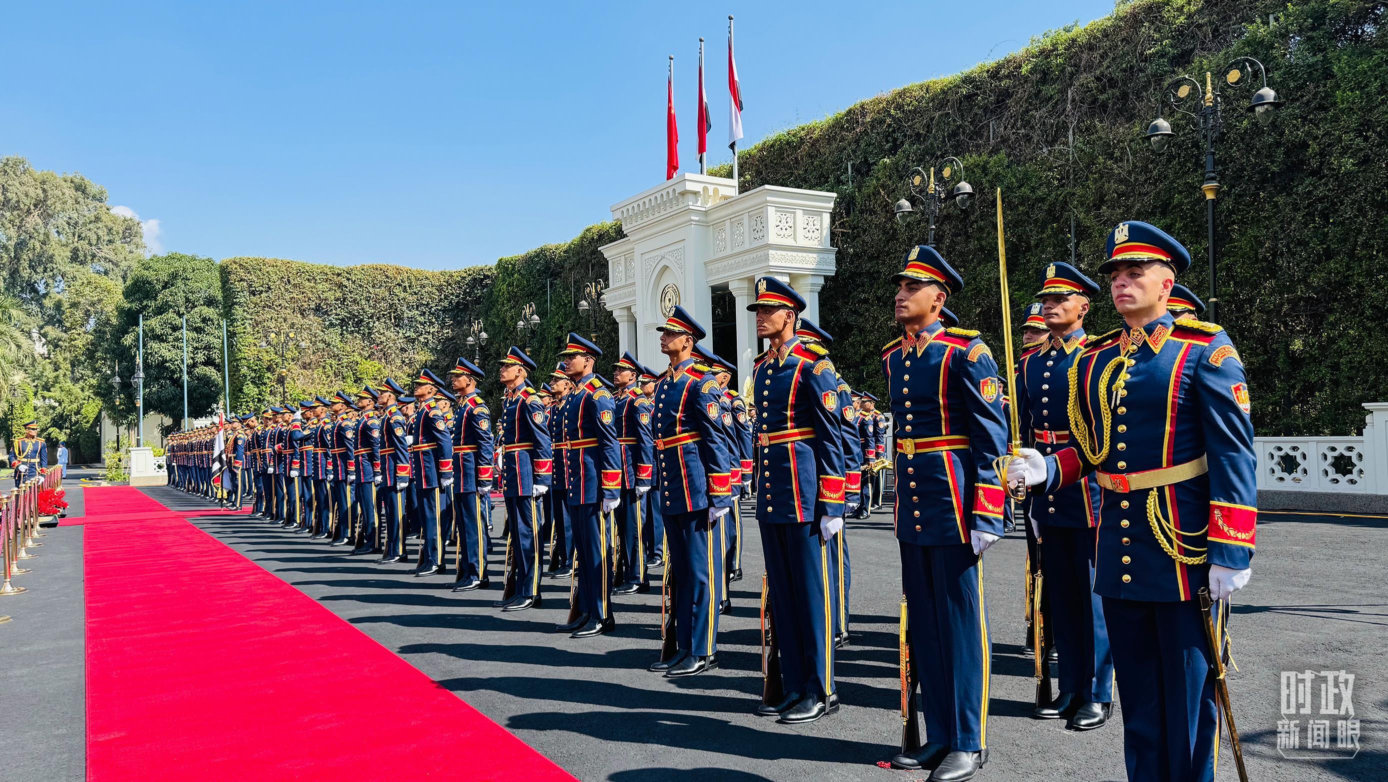 △欢迎仪式现场（总台央视记者李亚军、黄茜拍摄）