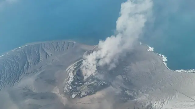 喀拉喀托之子火山爆发