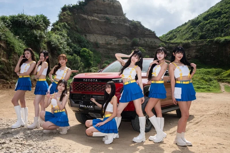 TOYOTA冠名贊助的「宇宙啦啦隊」也到場為新車上市熱情應援，精彩演出TOYOTA專屬歌曲。 圖／和泰汽車 提供