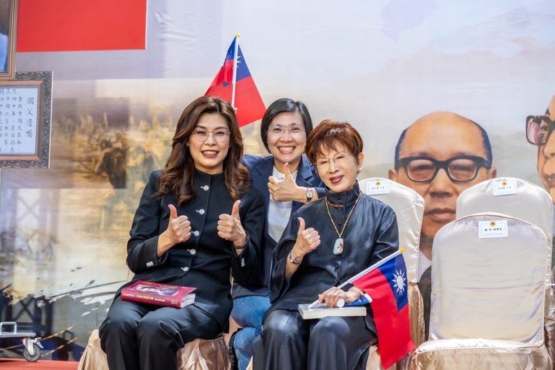 徐欣瑩說，在紀念七七抗戰的今日，他要對所有為台灣這塊土地犧牲貢獻、戎馬一生的勇士，以及國民黨黃復興黨部所有前輩，致上最崇高的敬意。圖／徐欣瑩辦公室提供