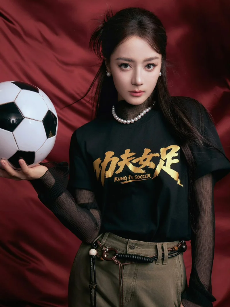 「功夫女足」由迪麗熱巴主演。圖／摘自迪麗熱巴工作室微博