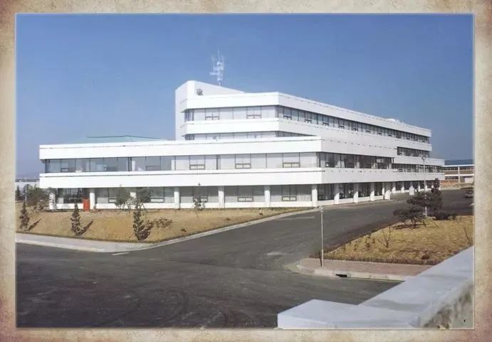图为三星在1979年建设的水原研发中心