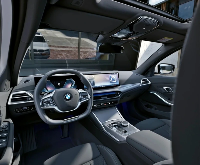 全新BMW 318i Touring豪華旅行車,車內座艙同樣展現極具質感的設計細節。選用 Sensatec透氣皮質內裝,搭配雙前座跑車座椅及電動腰靠,結合豪華型三區恆溫空調,為駕駛及乘客打造全方位放鬆舒適的座艙空間。 圖/汎德提供