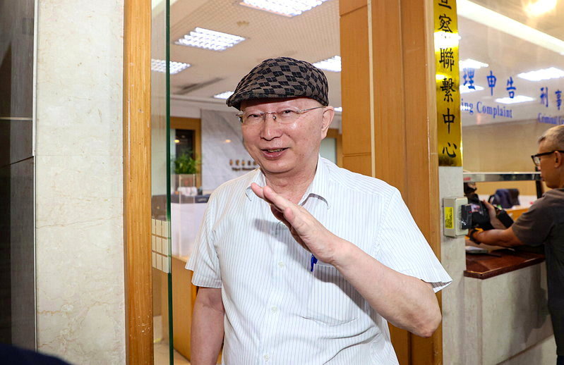 泰山前董座詹仁道胞弟詹仁謙遭檢調約談，訊後請回。記者曾原信／攝影