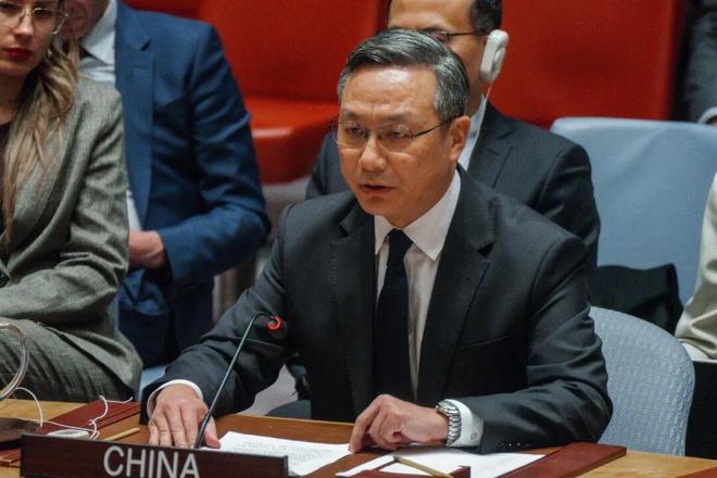 现场视频曝光：法国代表安理会发言时美国代表愤而离场；两国因图尔克连任联合国人权高专撕破脸