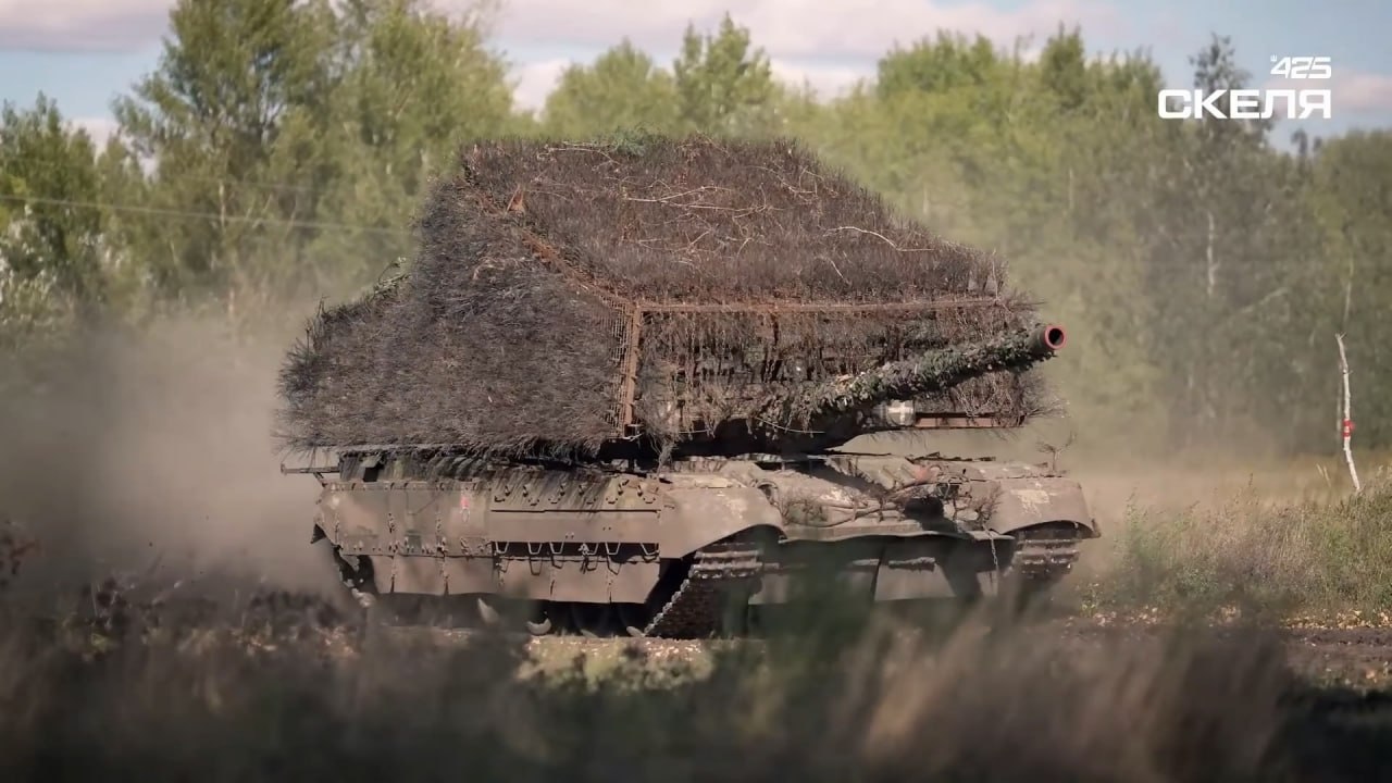 Украинский танк Т-84 «Оплот» с внушительным «мангалом»